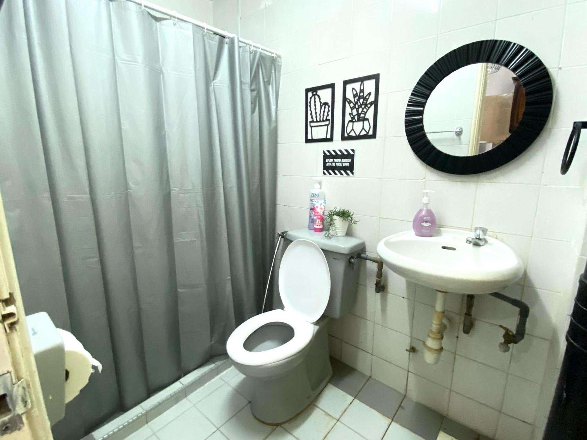The Nest - Cozy 3-Bedroom Condo, Shah Alam Kültér fotó